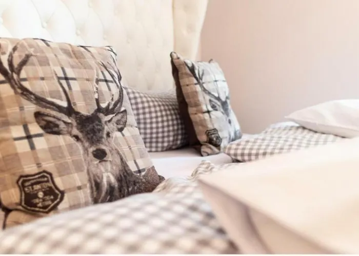 Valhalla's Huette Daire